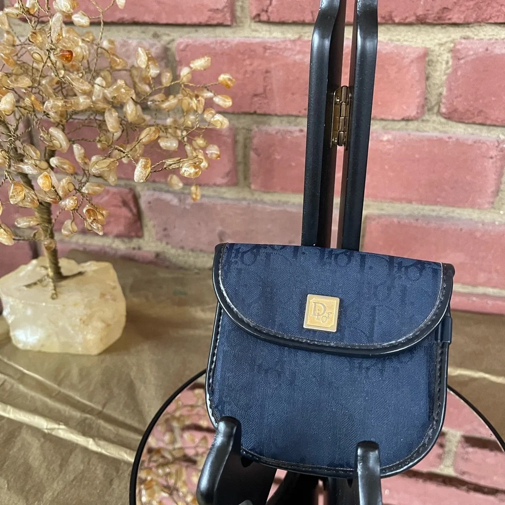 🔥Dior 🔥Dark 🔥Blue 🔥Pouch / coin purse with Gold Accent.